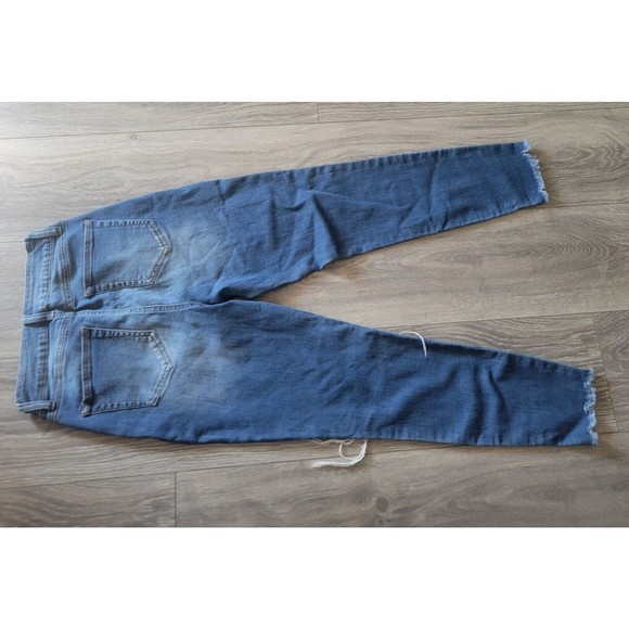 American Original Rewash #bemore Distressed Blue Jeans Size 3/26 - Picture 4 of 11